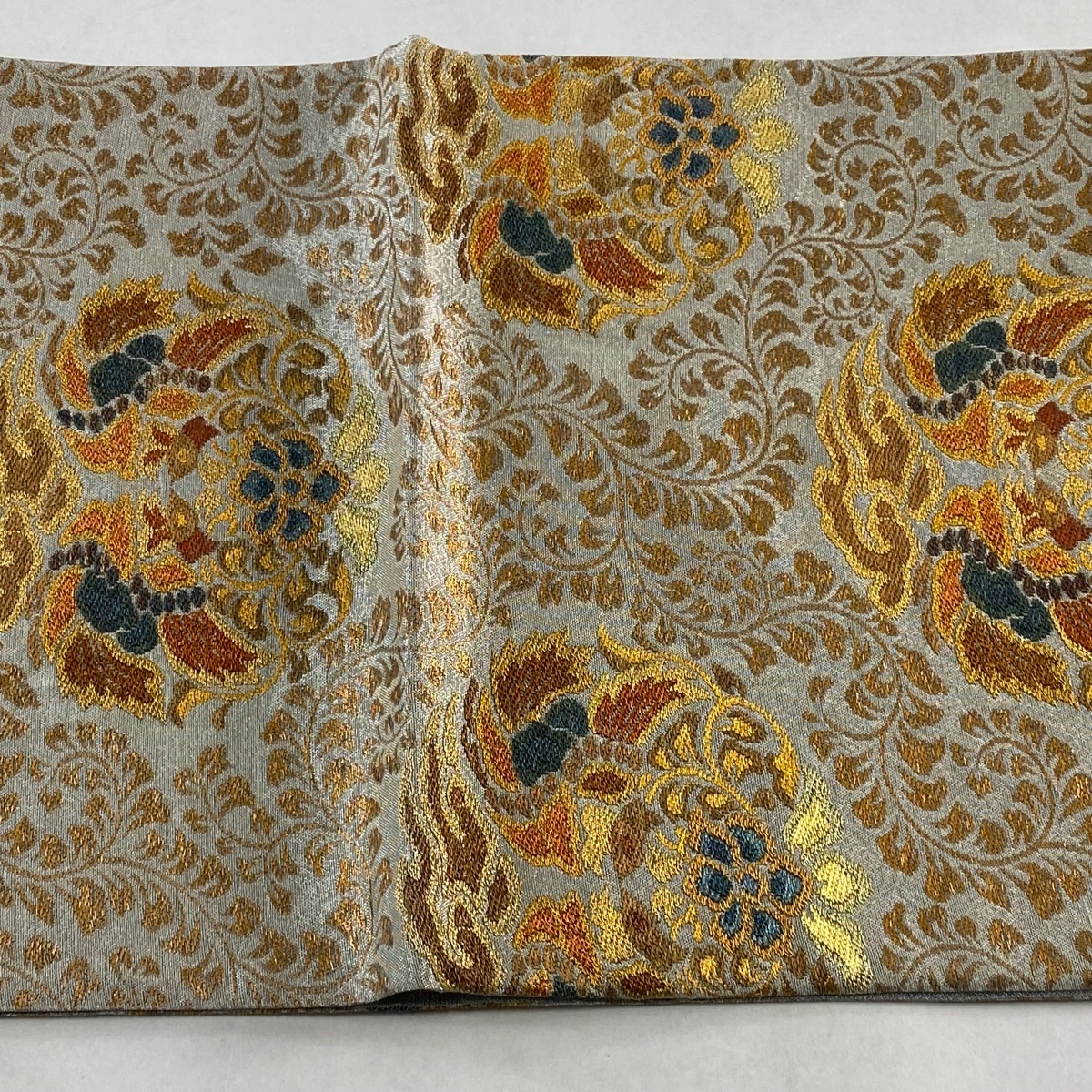 袋帯 美品 逸品 紋屋井関 落款 御寮織 向かい鳥 唐草 金銀糸 箔 袋帯 美品 逸品 紋屋井関 落款 御寮織 向かい鳥 唐草 金銀糸 箔