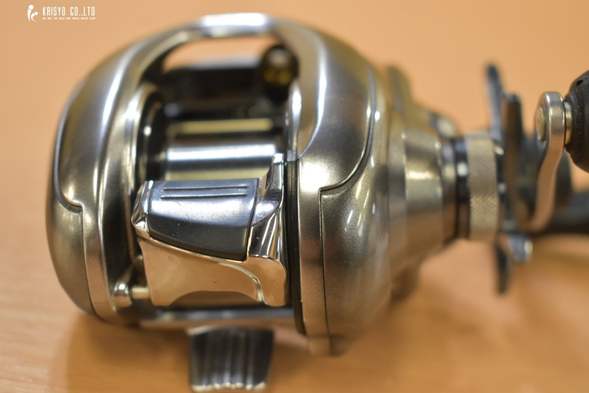 シマノ 15 メタニウム DC HG 後期 右 SHIMANO Metanium ベイト シマノ 15 メタニウム DC HG 後期 右 SHIMANO Metanium ベイト