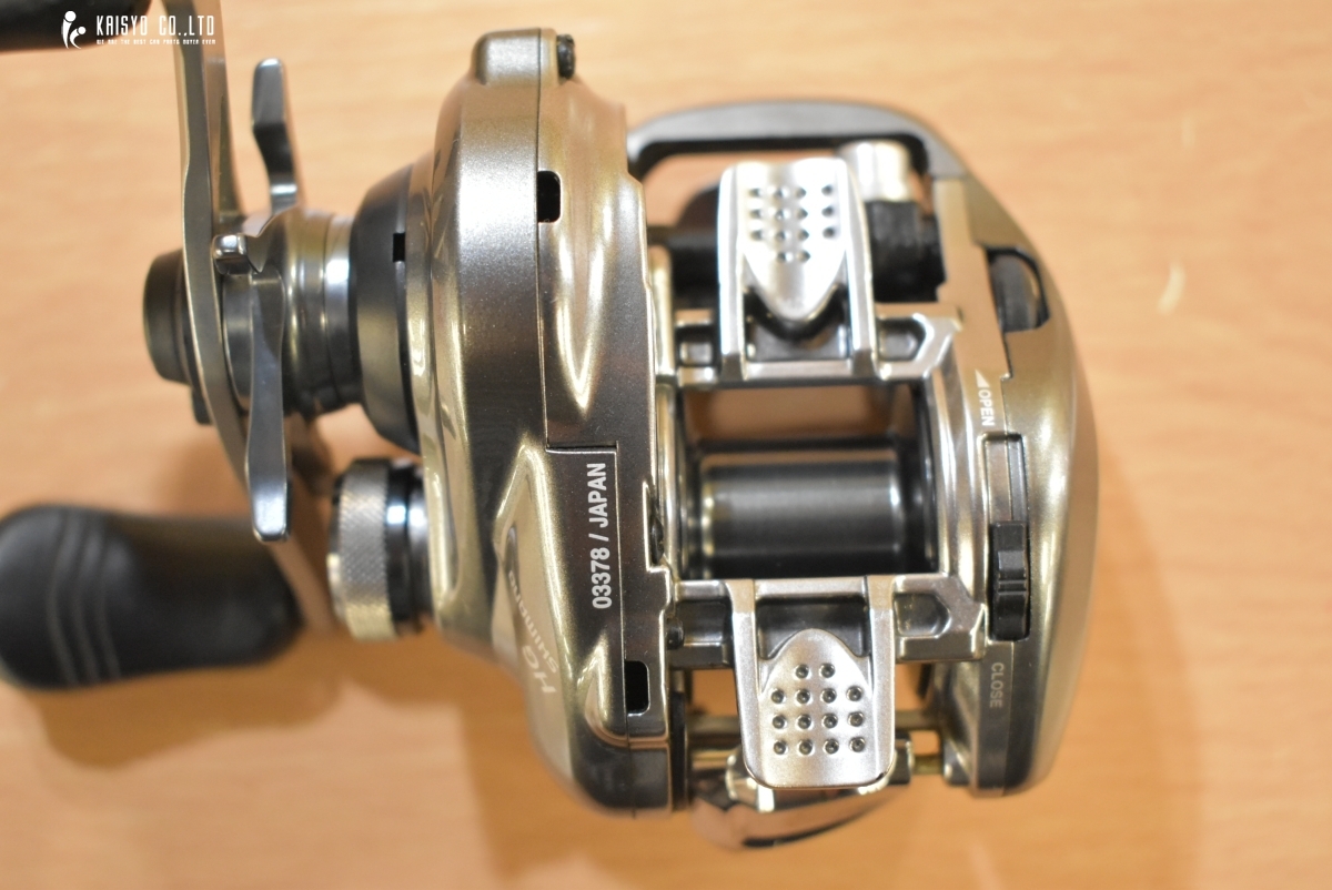 シマノ 15 メタニウム DC HG 後期 右 SHIMANO Metanium ベイト シマノ 15 メタニウム DC HG 後期 右 SHIMANO Metanium ベイト