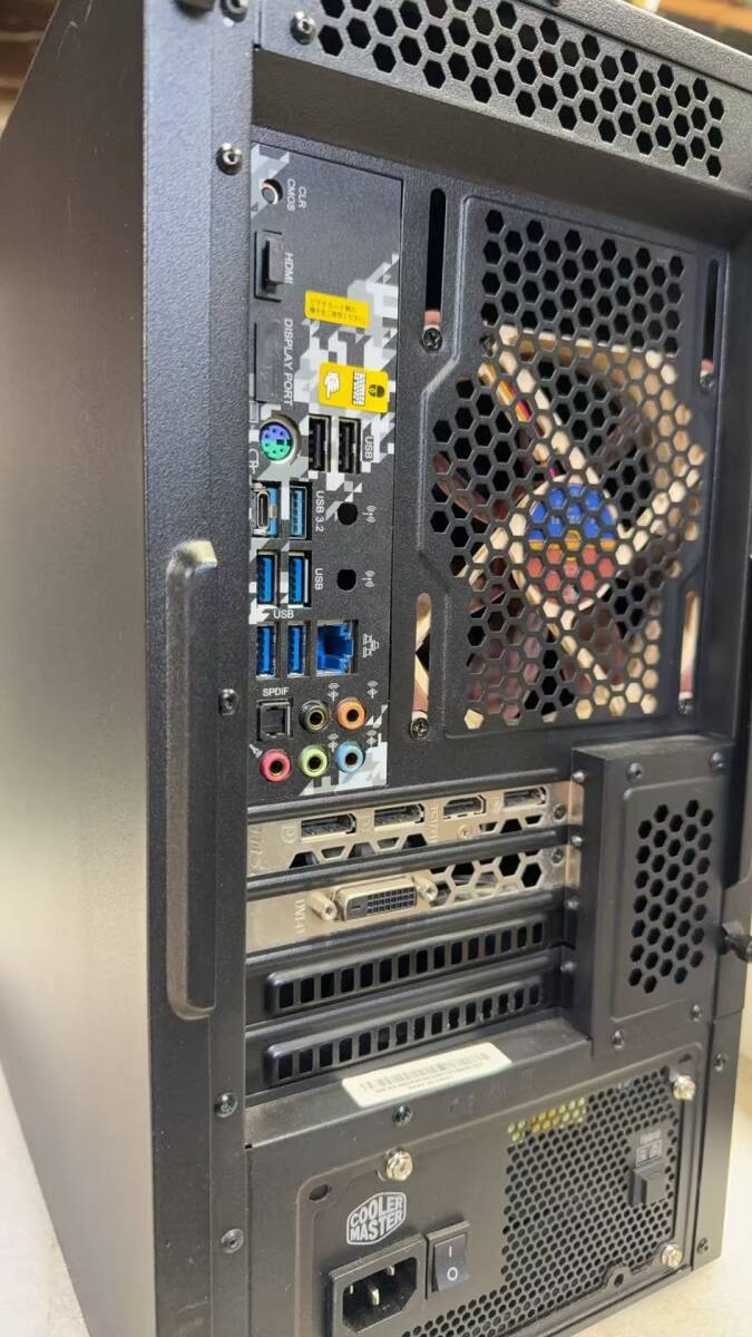 中古 良品 高性能 パソコン本体 AMD-Ryzen-7-5800・32GBメモリー 中古 良品 高性能 パソコン本体 AMD-Ryzen-7-5800・32GBメモリー