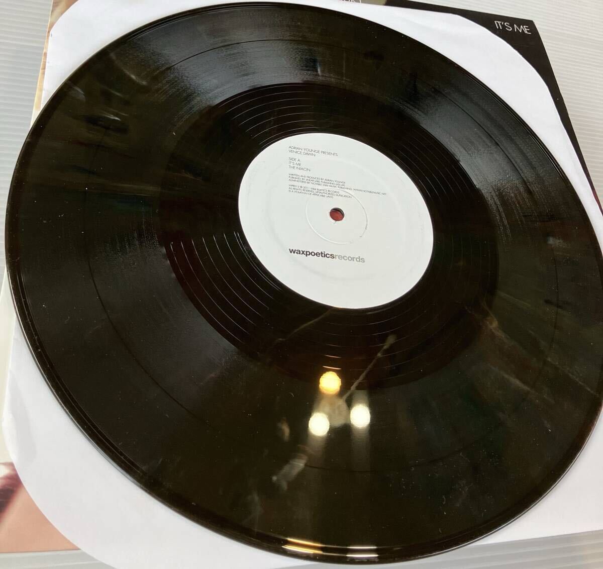 希少 12inch ADRIAN YOUNGE PRESENTS VENICE DAWN IT'S ME Wax Poetics Records WPR012 B面はCONTROL VINYL仕様_画像6