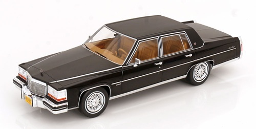 【冬バーゲン★特別送料無料！】 Yahoo!オークション - MCG 1/18 キャデラック・フリートウッド ミニカー