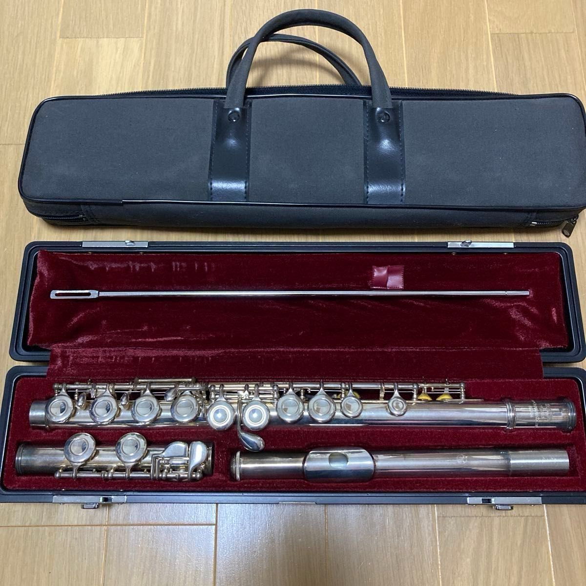 YAMAHA YFL-211S フルート 管楽器 ケース付属 手提げバッグ フルート YAMAHA YFL211S 管楽器 ハードケース、手提げケース