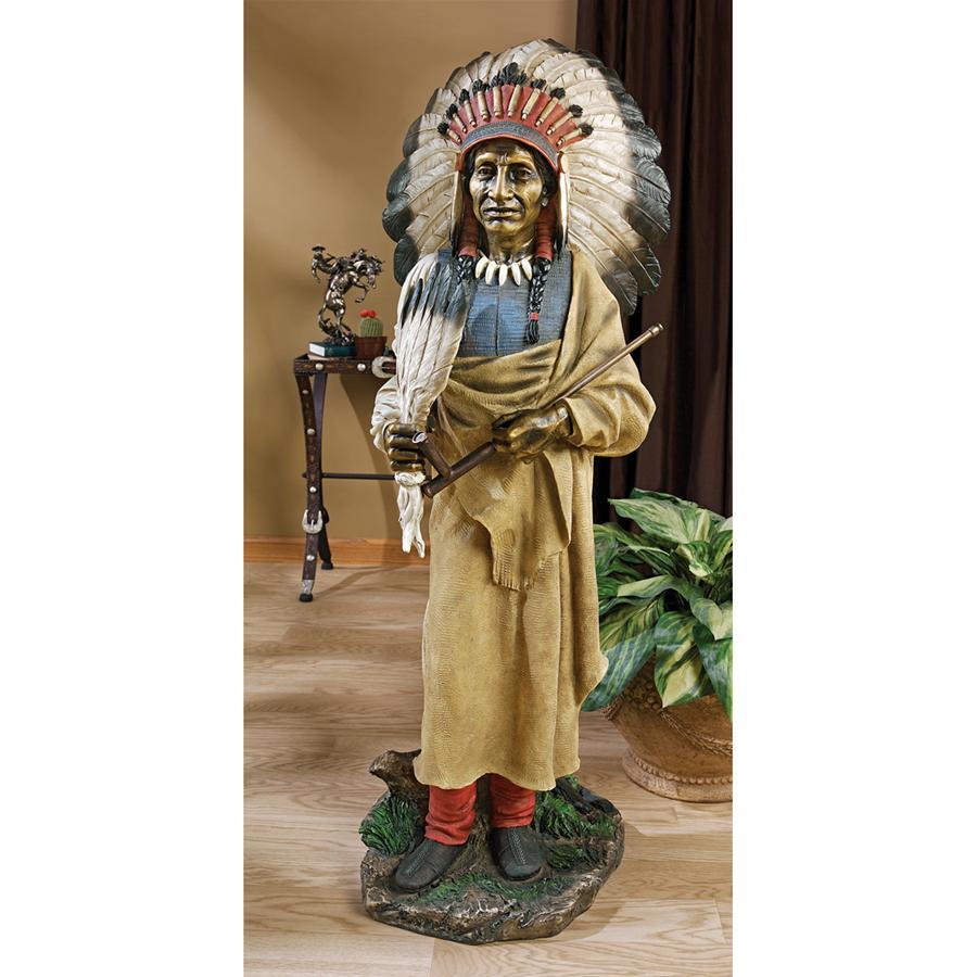 パイプを持つインディアンの酋長　ネイティブアメリカン先住民民族衣装エスニック装飾品店舗飾りフィギュア彫刻オブジェ個性的印象的調度品