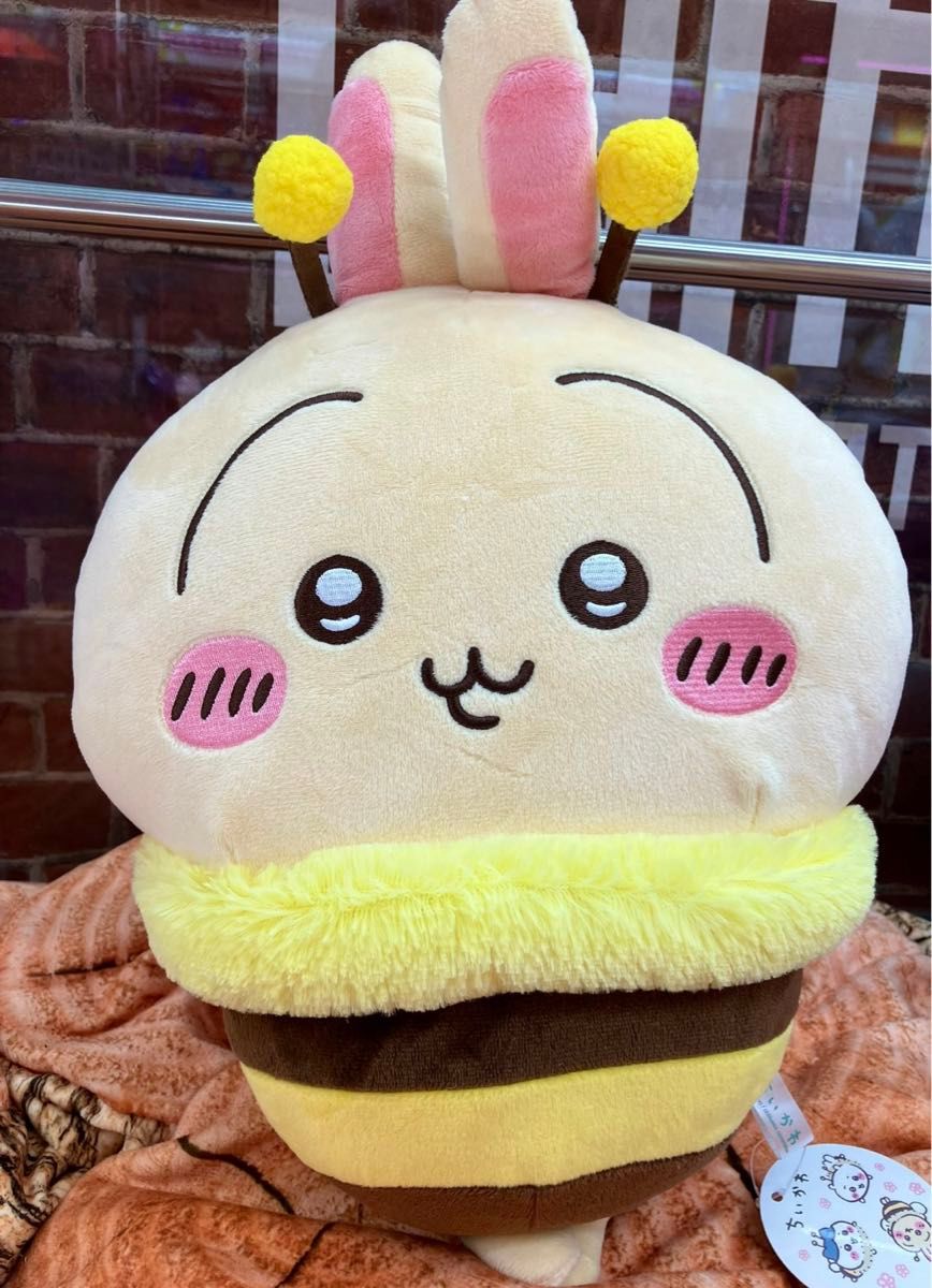ちいかわ ハチさんBIGぬいぐるみ うさぎ|Yahoo!フリマ(旧 ちいかわ ハチさんBIGぬいぐるみ うさぎ|Yahoo!フリマ(旧