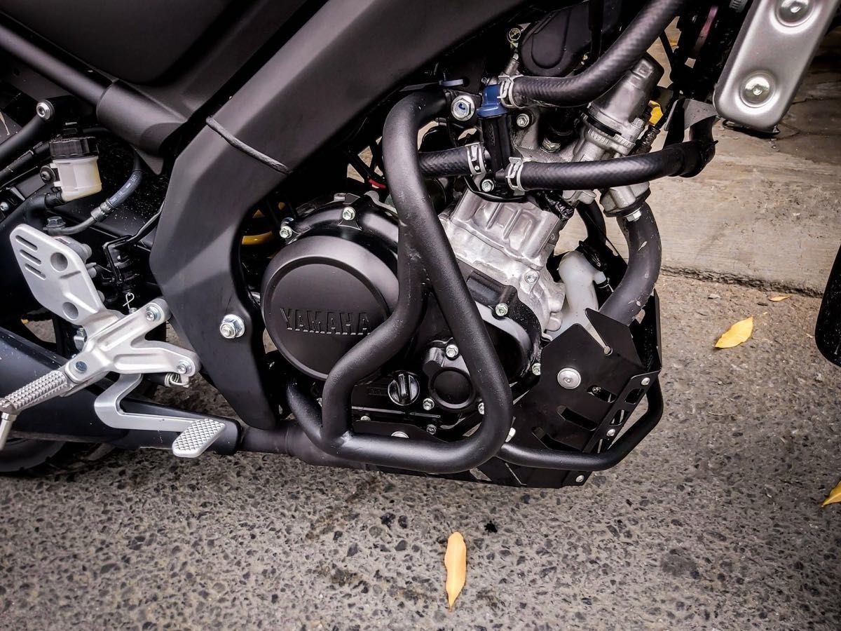 セール 24時間以内発送 新品 ヤマハXSR155用 エンジンガード セール 24時間以内発送 新品 ヤマハXSR155用 エンジンガード