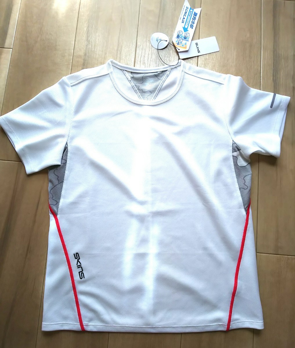 【新品・未使用】SKINS スポーツシャツ L