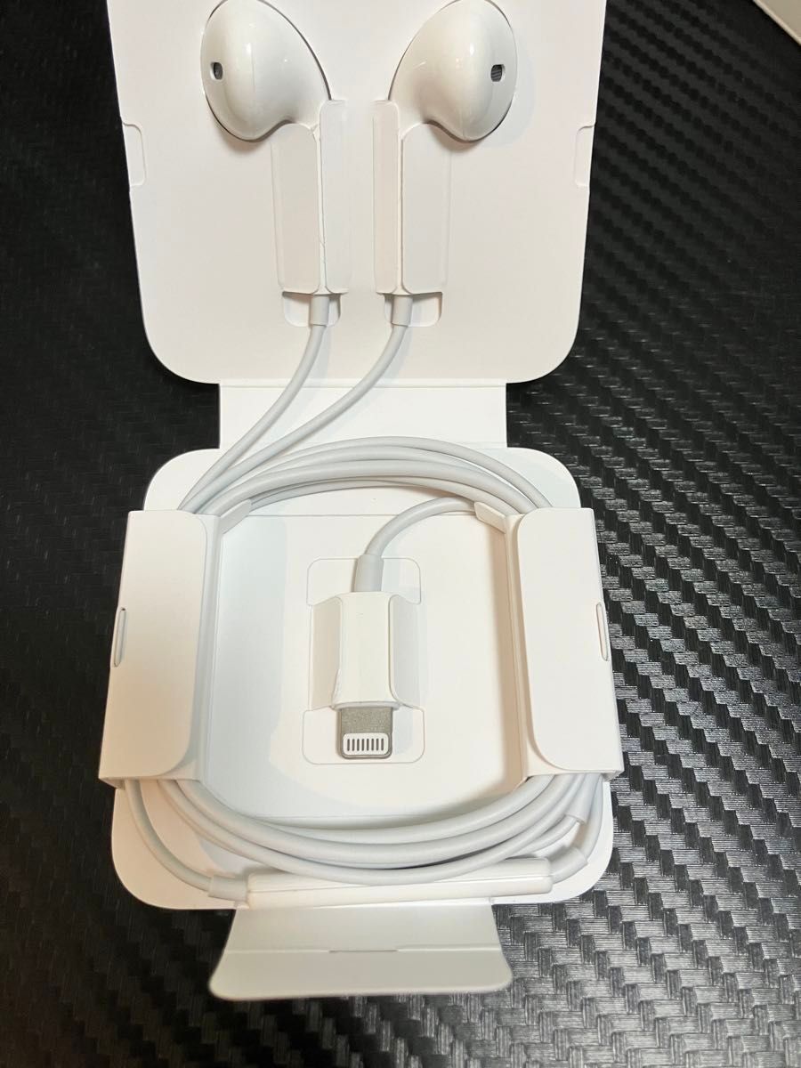 Apple iPhone イヤホン ライトニング EarPods 純正品　2個セット