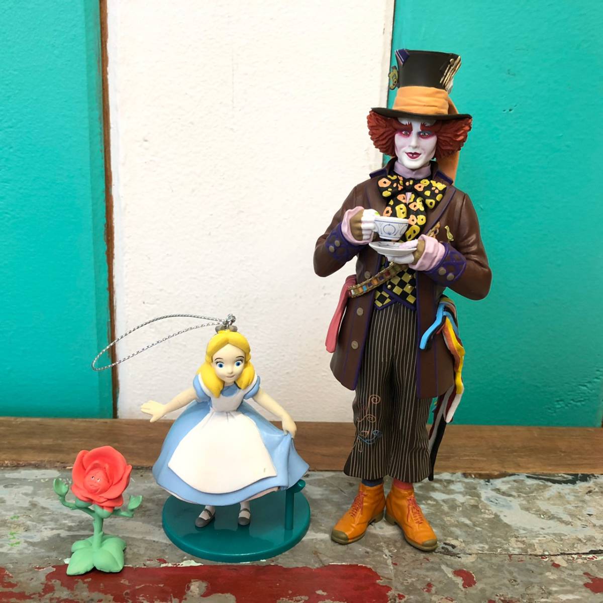 当季大流行 The Wonderland In Alice Disney Hatter マッドハッター 帽子屋 フィギュア ジョニーデップ Figure アリス イン ワンダーランド 洋画 Sis Sch Ng