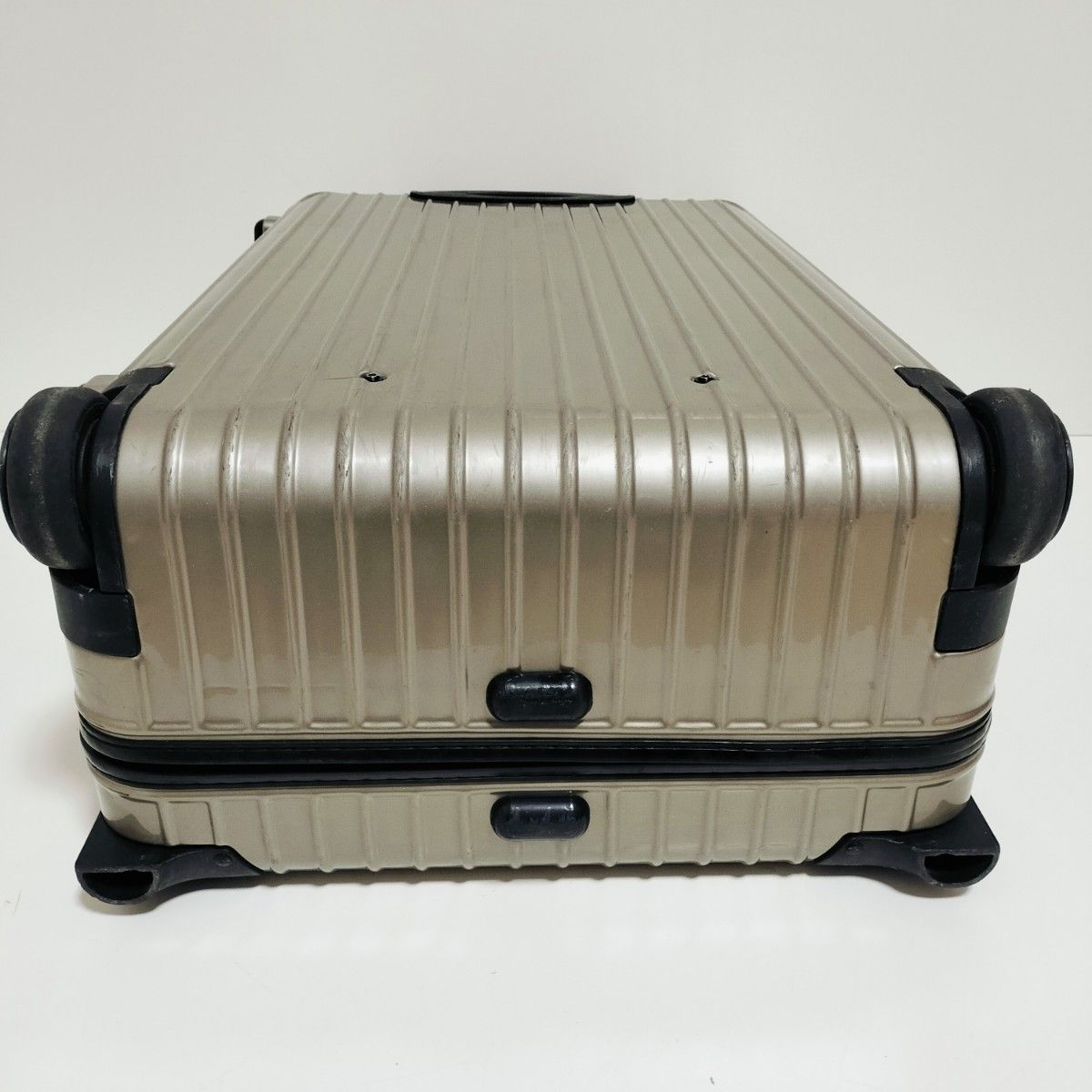 美品】リモワ サルサ RIMOWA SALSA 63L シャンパンゴールド 美品】リモワ サルサ RIMOWA SALSA 63L シャンパンゴールド