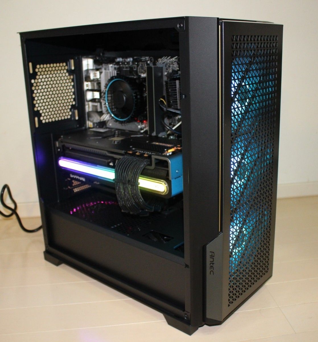 ゲーミングPC Ryzen 7 9800X3D/RX7800XT/M 2 SSD 500GB/メモリ ゲーミングPC Ryzen 7 9800X3D/RX7800XT/M 2 SSD 500GB/メモリ