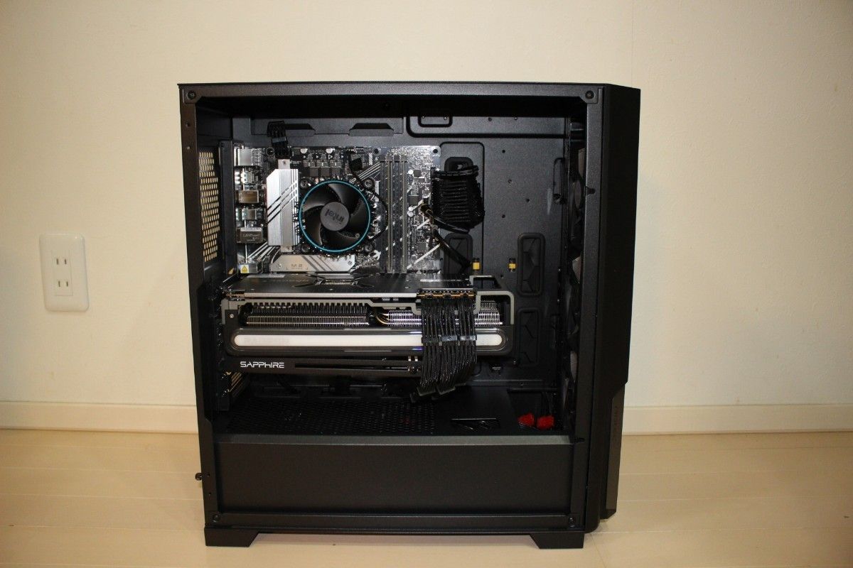 ゲーミングPC Ryzen 7 9800X3D/RX7800XT/M 2 SSD 500GB/メモリ ゲーミングPC Ryzen 7 9800X3D/RX7800XT/M 2 SSD 500GB/メモリ