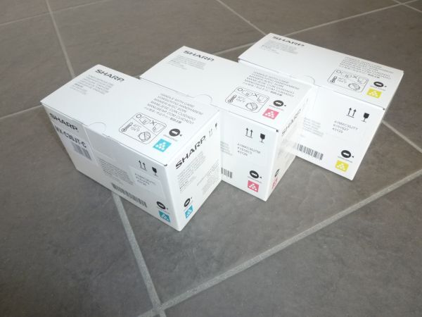 シャープ 複合機用トナー MXC300W MXC30JTC/MXC30JTM/MXC30JTY カラーいずれか3本 純正品 MX-C300W MX-C30JTC/MX-C30JTM/MX-C30JTY