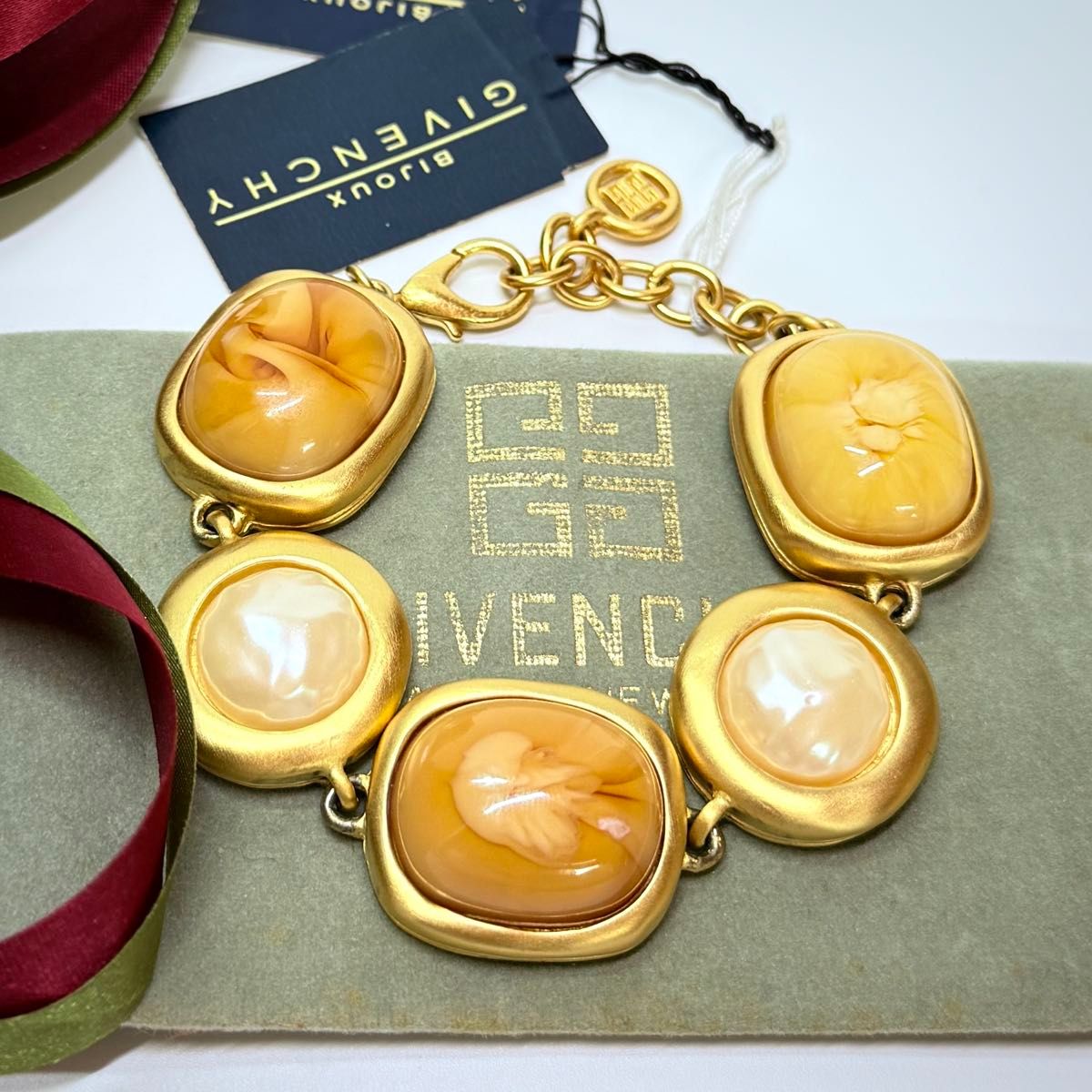 超希少】新品未使用GIVENCHY ジバンシ ゴールド ブレスレット 超希少】新品未使用GIVENCHY ジバンシ ゴールド ブレスレット