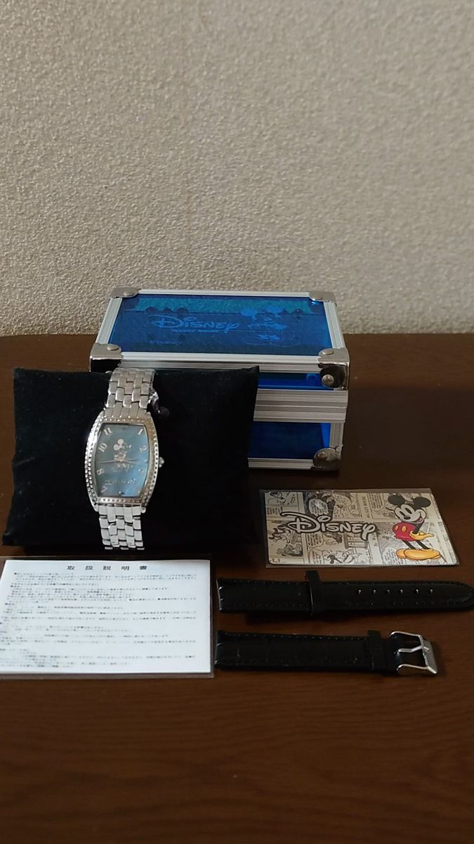 ディズニー誕生 77年 周年限定モデル ダイヤモンド106石腕時計 アクセサリー