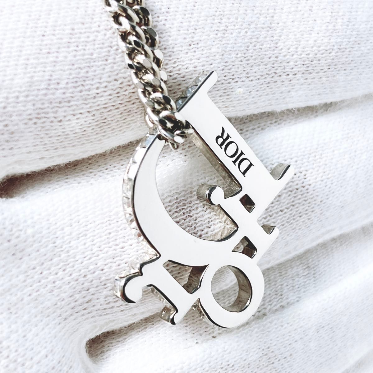 極美品 ディオール dior CD ネックレス シルバー メンズ ON292 極美品 ディオール dior CD ネックレス シルバー メンズ ON292