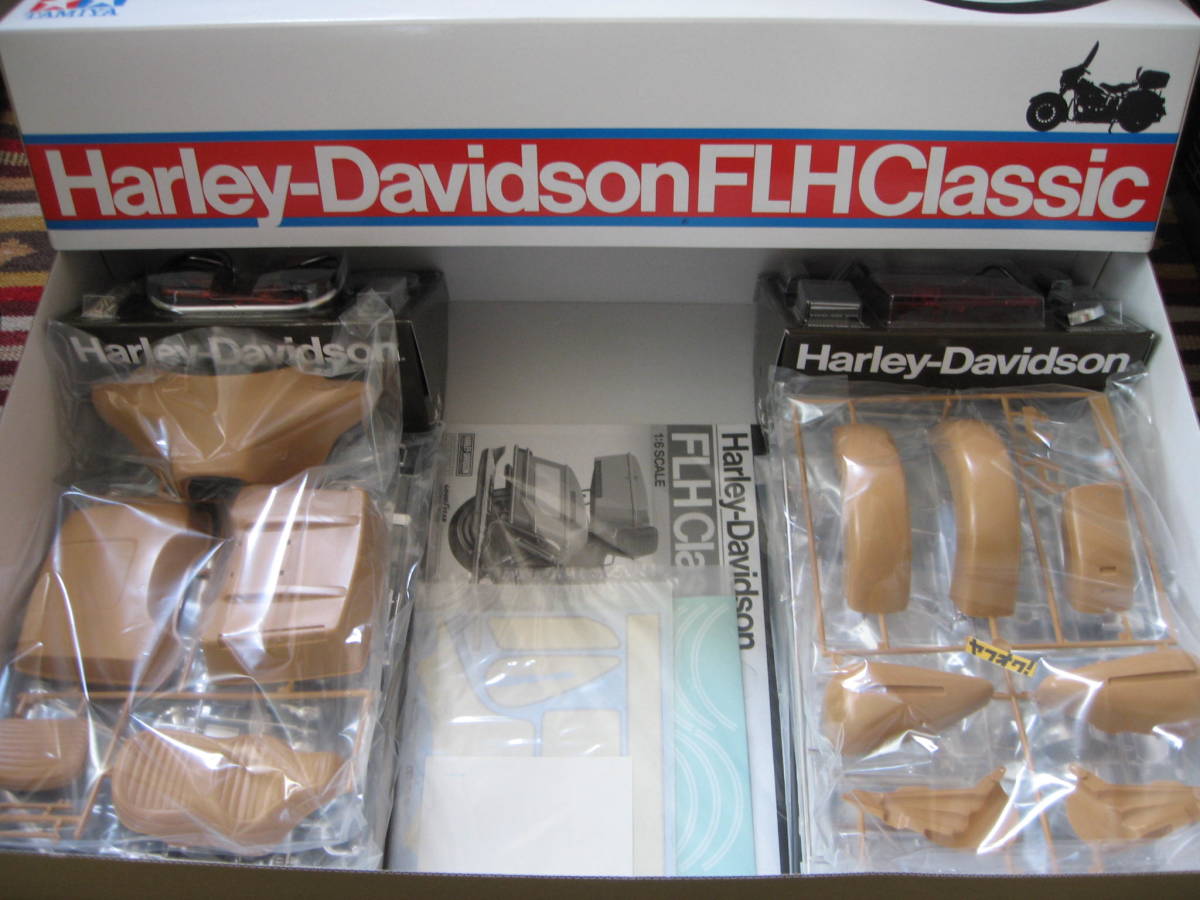 タミヤ 1/6 Harley-Davidson ハーレーダビッドソン FLH クラシック Classic 