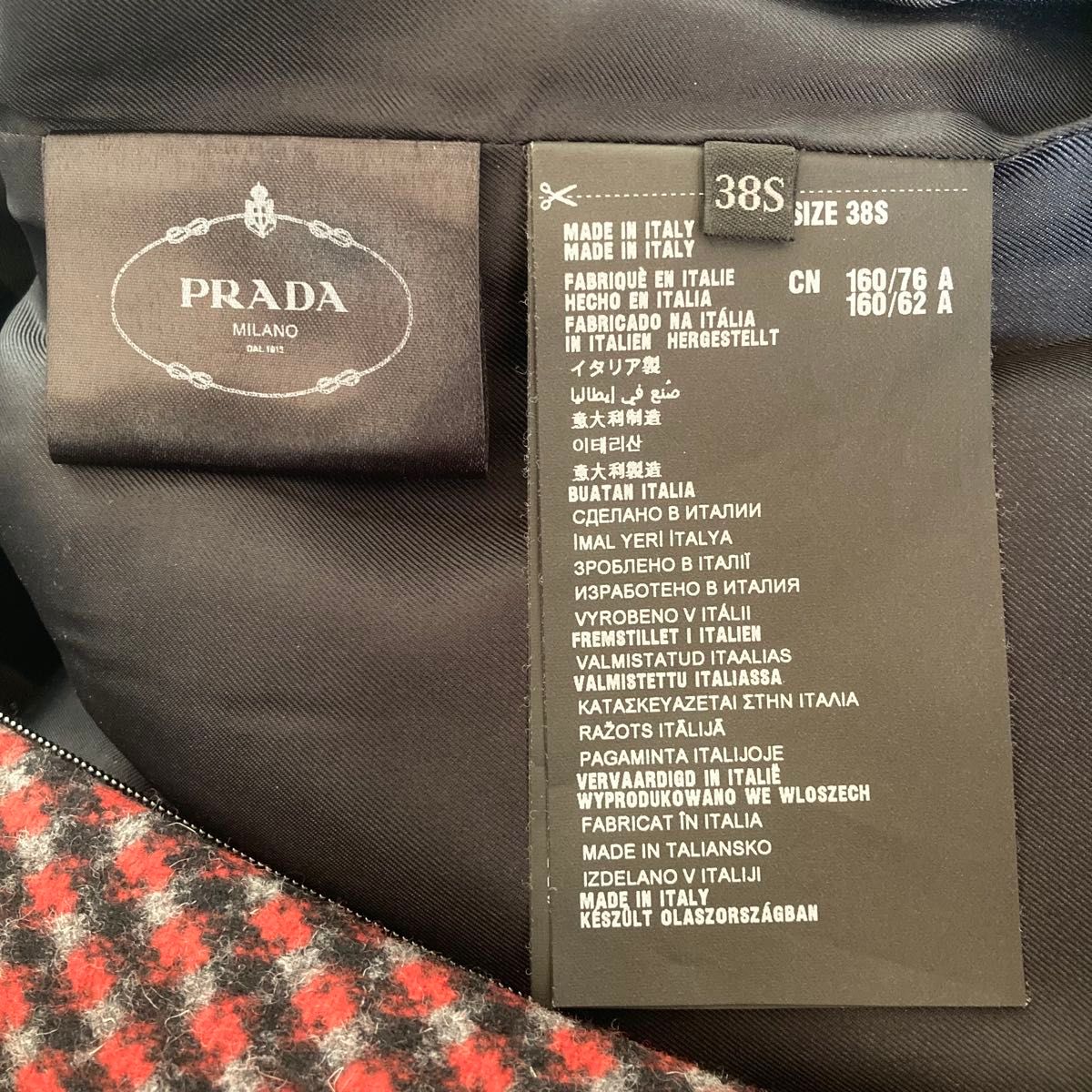 美品 PRADA プラダ ノースリーブワンピース ツイード調 総柄 38S 美品 PRADA プラダ ノースリーブワンピース ツイード調 総柄 38S