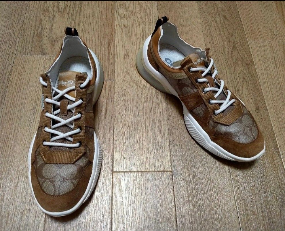 COACH コーチシグネチャーモデル スニーカー|Yahoo!フリマ(旧 COACH コーチシグネチャーモデル スニーカー|Yahoo!フリマ(旧