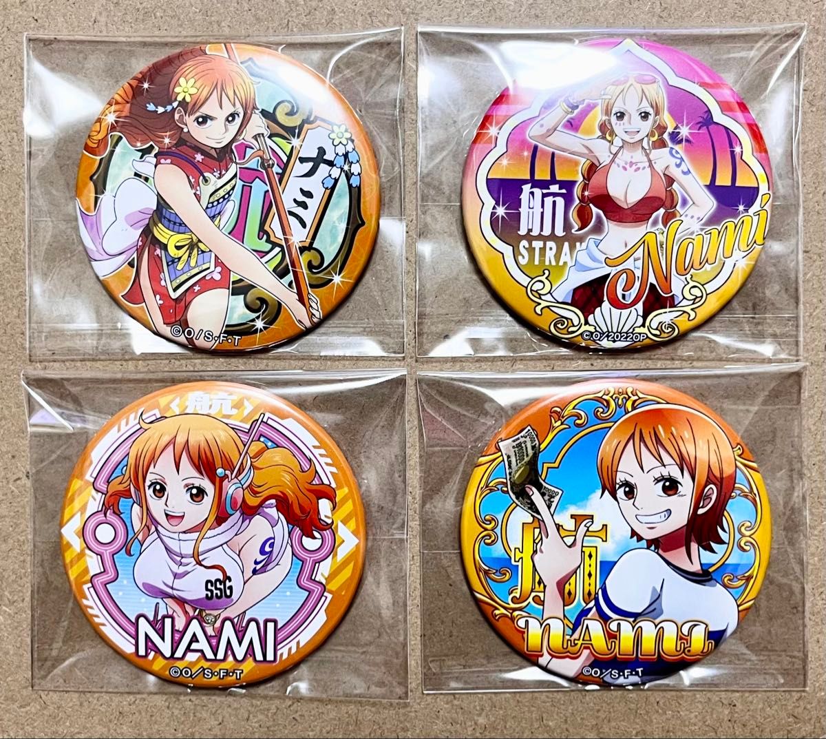 ONE PIECE ワンピース 麦わらストア 輩缶バッジ ナミ 24点セット ONE PIECE ワンピース 麦わらストア 輩缶バッジ ナミ 24点セット