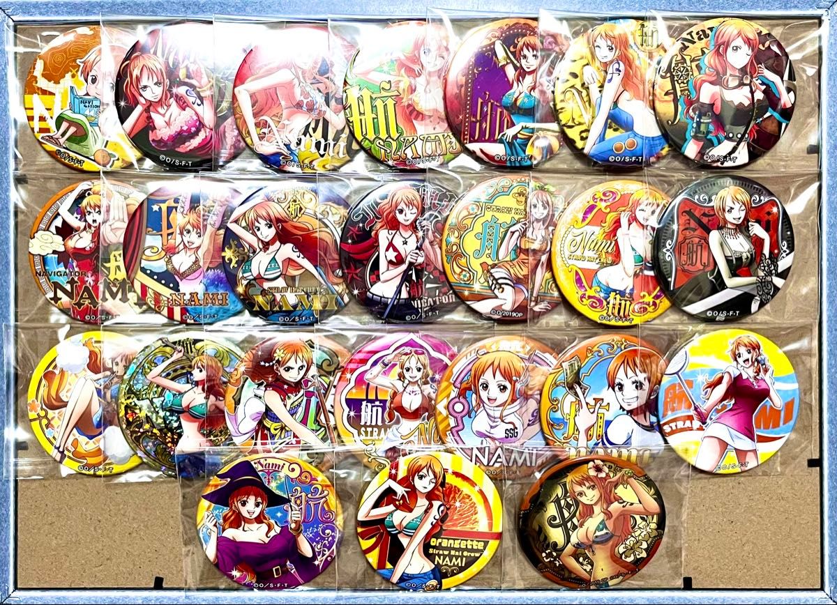 ONE PIECE ワンピース 麦わらストア 輩缶バッジ ナミ 24点セット ONE PIECE ワンピース 麦わらストア 輩缶バッジ ナミ 24点セット
