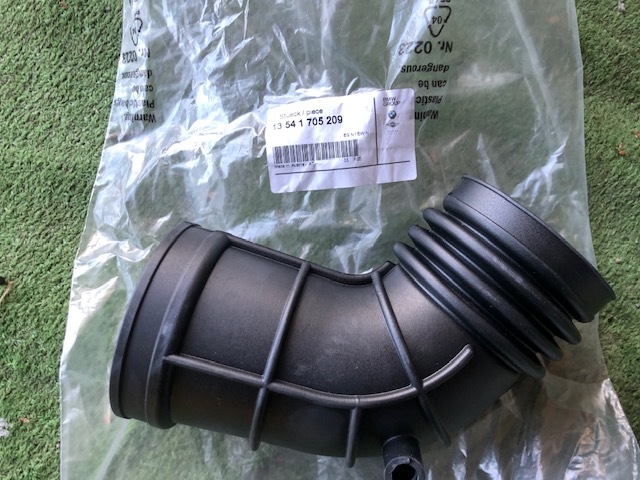  unused goods BMW E46 Z3 air intake tube 13541705209