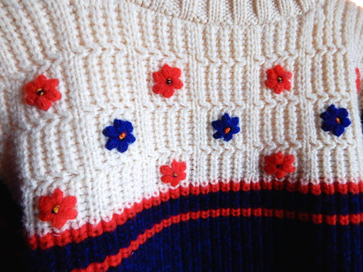 [USA* Vintage *ta-toru neck sweater ]60-70 period super lovely! retro * with flower tricolor color * heavy wool 