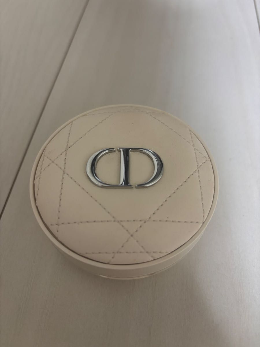 ディオールスキンフォーエヴァークッションパウダー FAIR Dior パウダー クッションパウダー