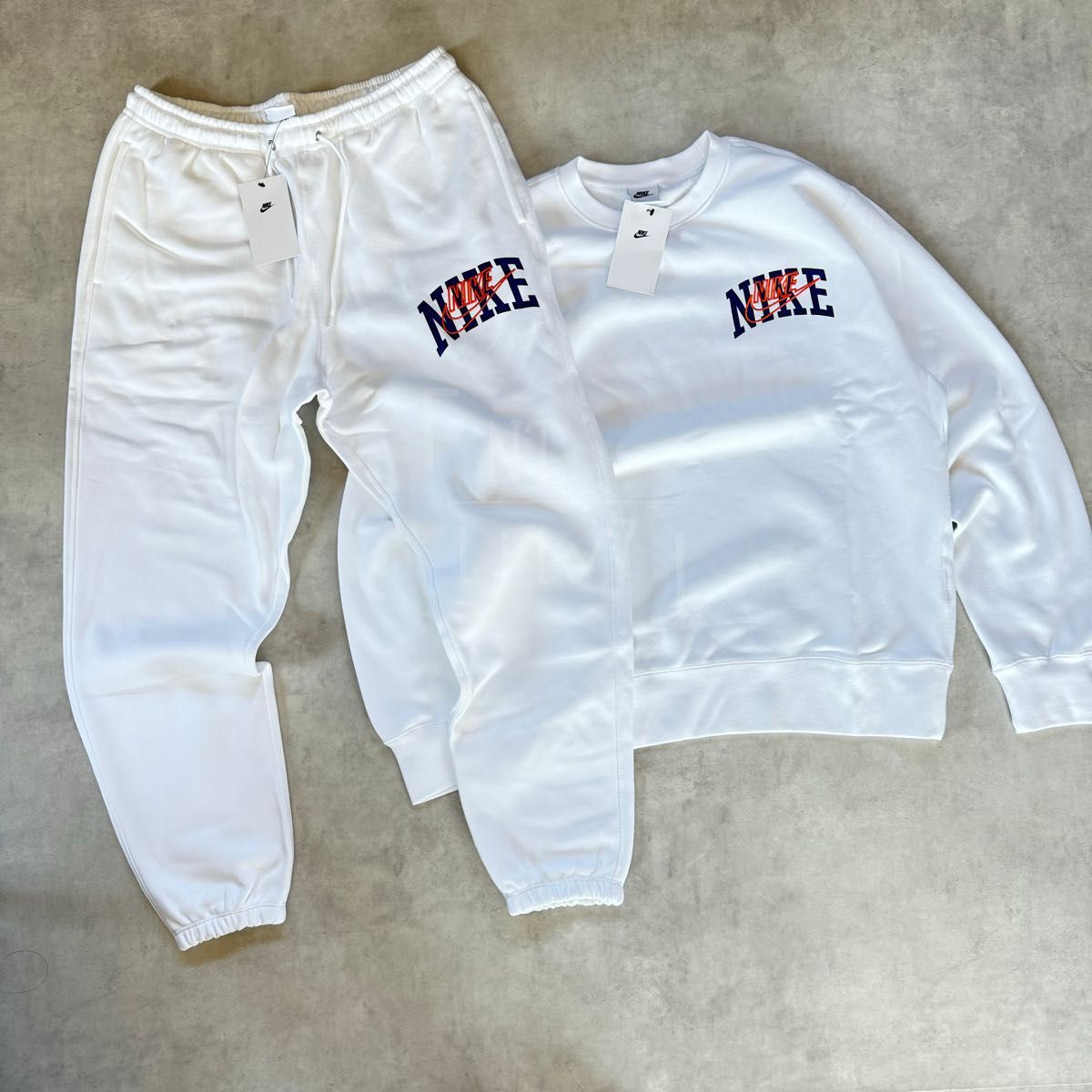 ホワイト NIKE トレーナー ジョガーパンツ フリース スウェット ホワイト NIKE トレーナー ジョガーパンツ フリース スウェット