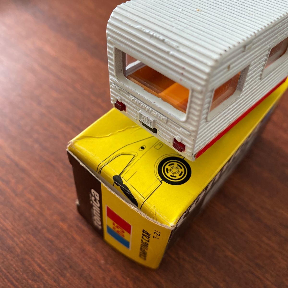 黒箱 トミカ フランスベッド キャンピングカー トミカミニカー 黒箱 トミカ フランスベッド キャンピングカー トミカミニカー