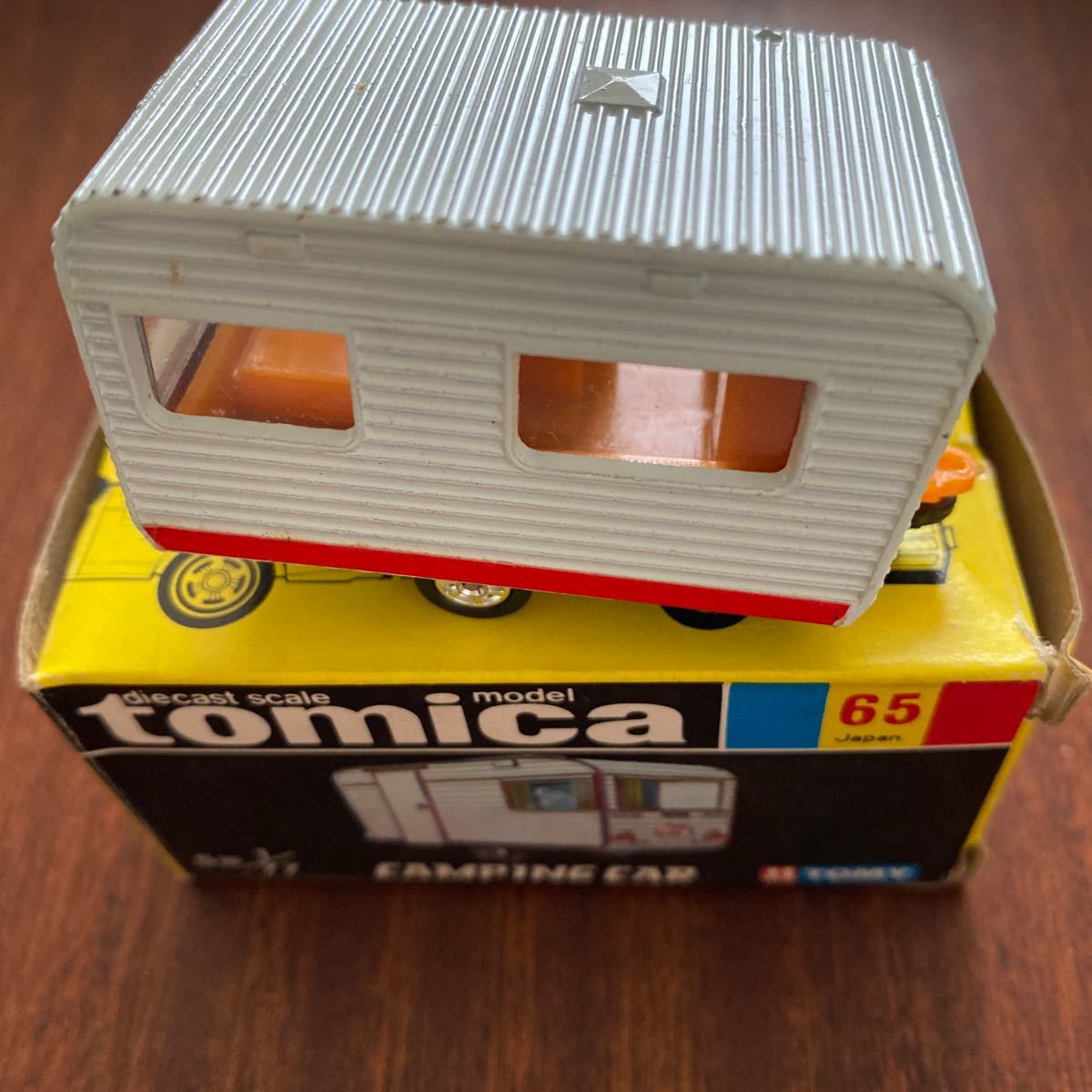 黒箱 トミカ　 フランスベッド　キャンピングカー　 トミカミニカー 当時物 絶版