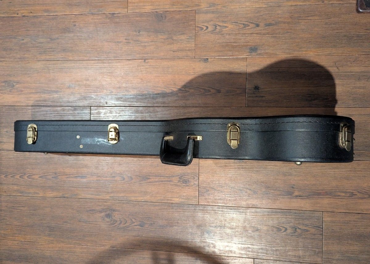 SG用 ギブソン・カスタム・ショップ ハードケース Gibson USA SG用 ギブソン・カスタム・ショップ ハードケース Gibson USA