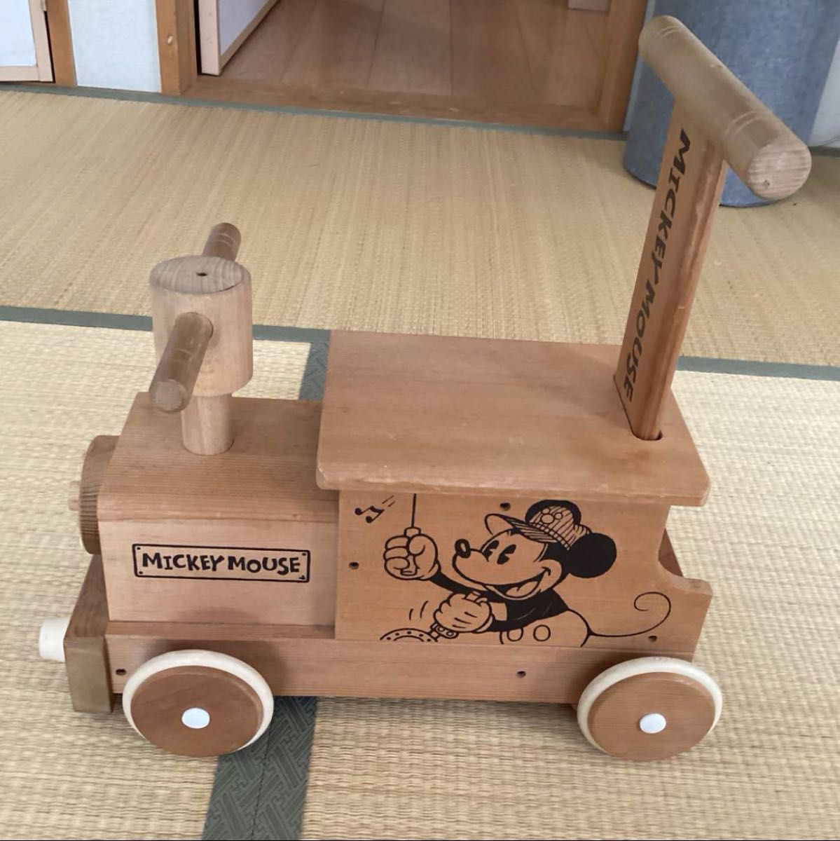 ミッキーマウス ウッディートレイン 手押し車 乗用玩具 汽車ポッポ 木のおもちゃ