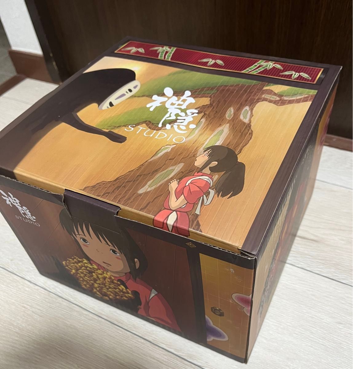 千と千尋の神隠し】 神スタジオ正規品 千尋&カオナシ GK 千と千尋の神隠し】 神スタジオ正規品 千尋&カオナシ GK