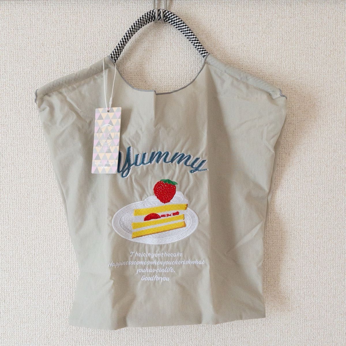 新品未使用】可愛い 刺繍 ショッピングバッグ 手提げ トート 新品未使用】可愛い 刺繍 ショッピングバッグ 手提げ トート
