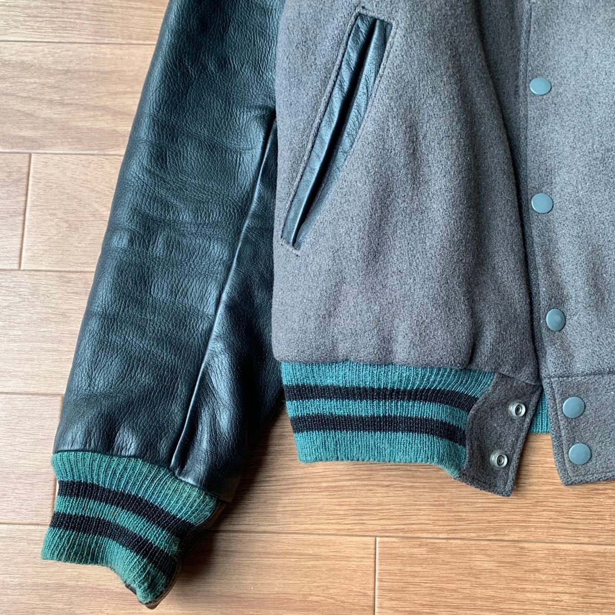 70s - 80s 白タグ Golden Bear ゴールデンベア スタジャン 袖革 70s - 80s 白タグ Golden Bear ゴールデンベア スタジャン 袖革