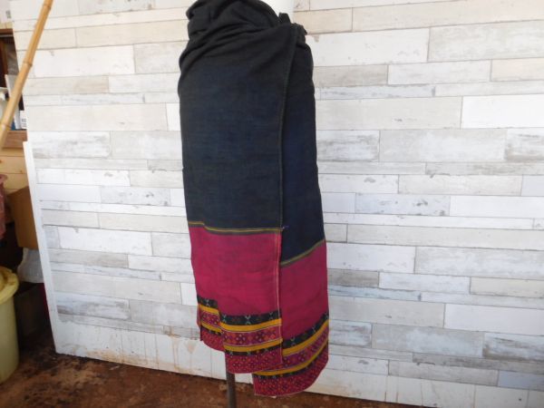 archicollection-X no.2 チン族巻きスカート長さ112丈96cm シック　落ち着き　ミャンマー　ビルマ　民族衣装　刺繍手芸材料_画像5