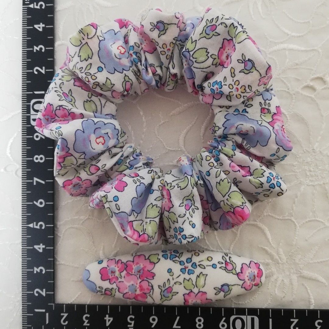 LIBERTY☆タナローンのシュシュとパッチンピンのセット　フェリシテ