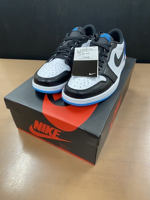 AIR JORDAN 1 LOW OG "BLACK AND DARK POWDER BLUE UNC" CZ0790-104 (ホワイト/ブラック/ダークパウダーブルー)