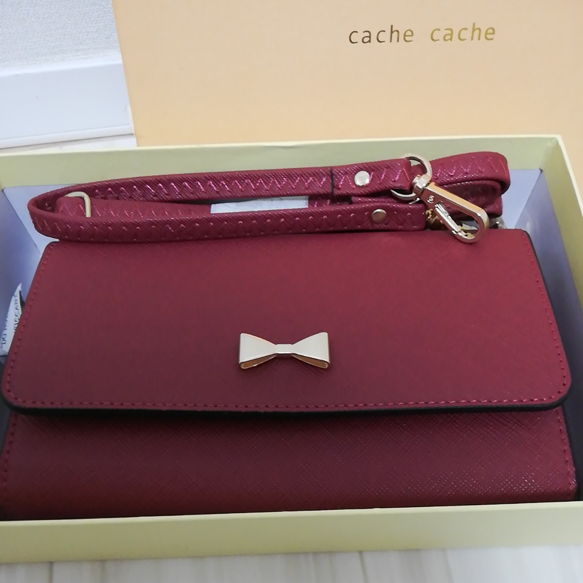 cache cache のお財布ショルダー　新品　箱付き