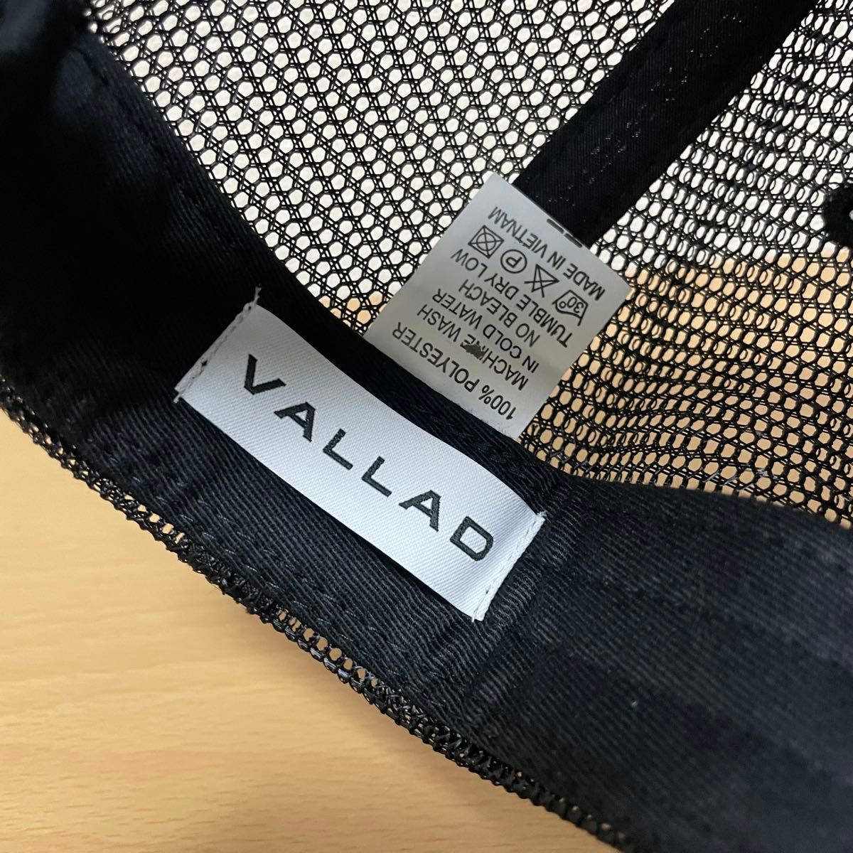 新品 未使用 VALLAD STUDIO LOGO BLK メッシュ キャップ 黒 新品 未使用 VALLAD STUDIO LOGO BLK メッシュ キャップ 黒