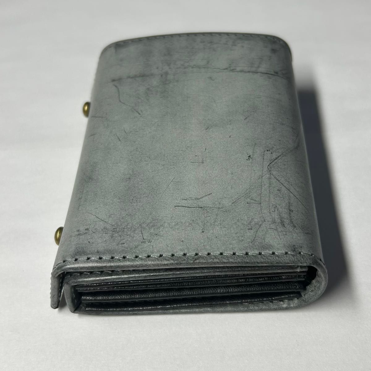 アール ミッレフォッリエ同型 革財布 エムピウ ミッレフォッリエ 同型 二つ折り財布 Ghost wax