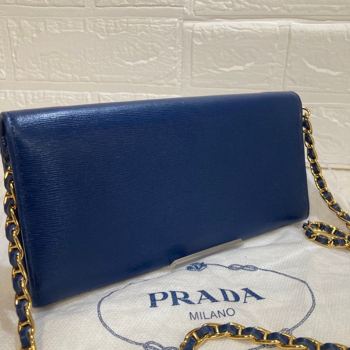 新品同然 PRADA プラダ チェーンウォレット サフィアーノレザー 新品同然 PRADA プラダ チェーンウォレット サフィアーノレザー