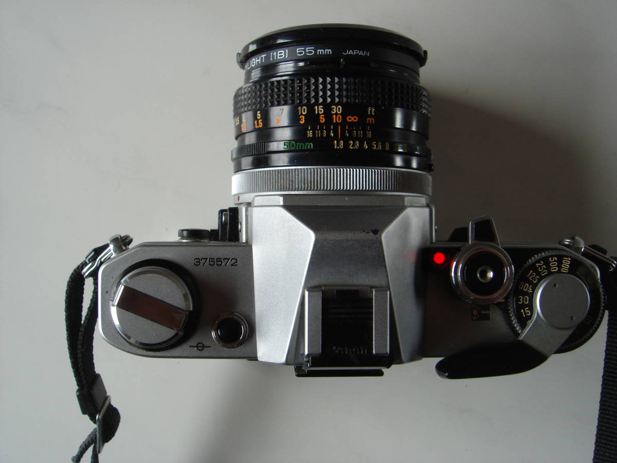  70'S 動作確認済 キヤノン Canon AE-1 シルバー & 50mm & 135mmレンズセット 一眼レフ ズームレンズのセット シルバー ボディ 銀_画像3