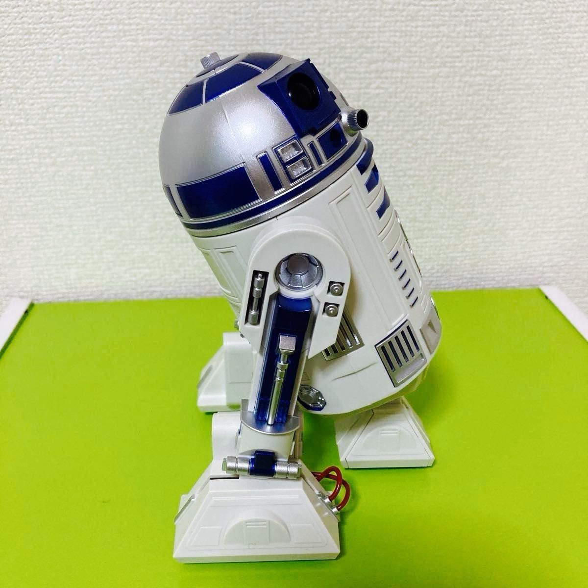 スター・ウォーズ R2-D2 目覚まし時計 音声・アクション付き スター・ウォーズ R2-D2 目覚まし時計 音声・アクション付き