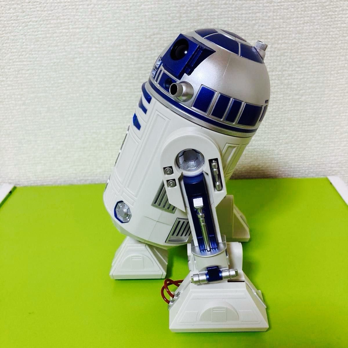 スター・ウォーズ R2-D2 目覚まし時計 音声・アクション付き スター・ウォーズ R2-D2 目覚まし時計 音声・アクション付き