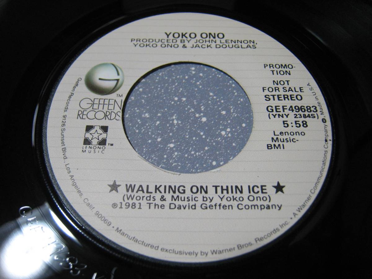 【7”】 YOKO ONO / ●プロモ● WALKING ON THIN ICE US盤 歌詞カード付 ヨーコ・オノ ウォーキング・オン・シン・アイス (ジョンに捧ぐ)_画像6