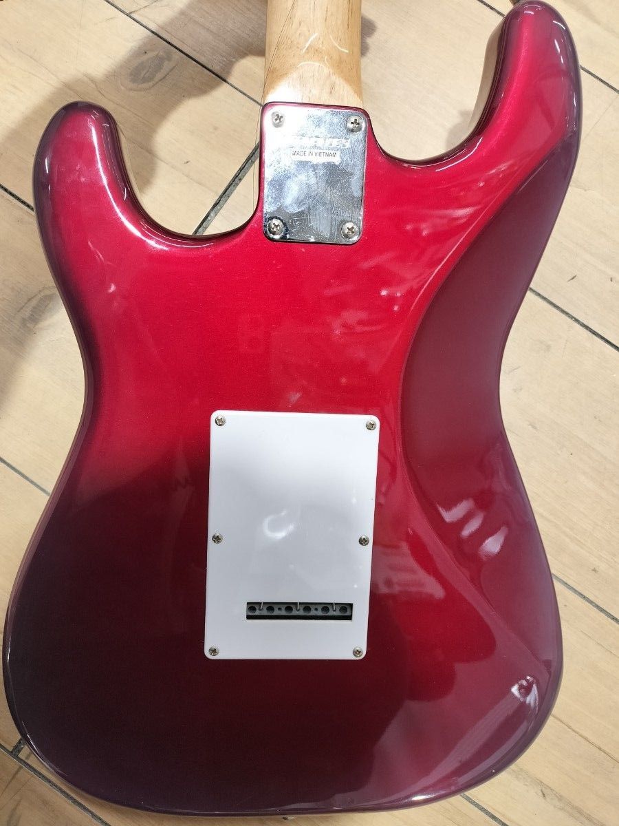 フェルナンデス FERNANDES ストラトキャスター LE−10 3S レア FERNANDES フェルナンデス ストラトキャスター LE10−3S レア