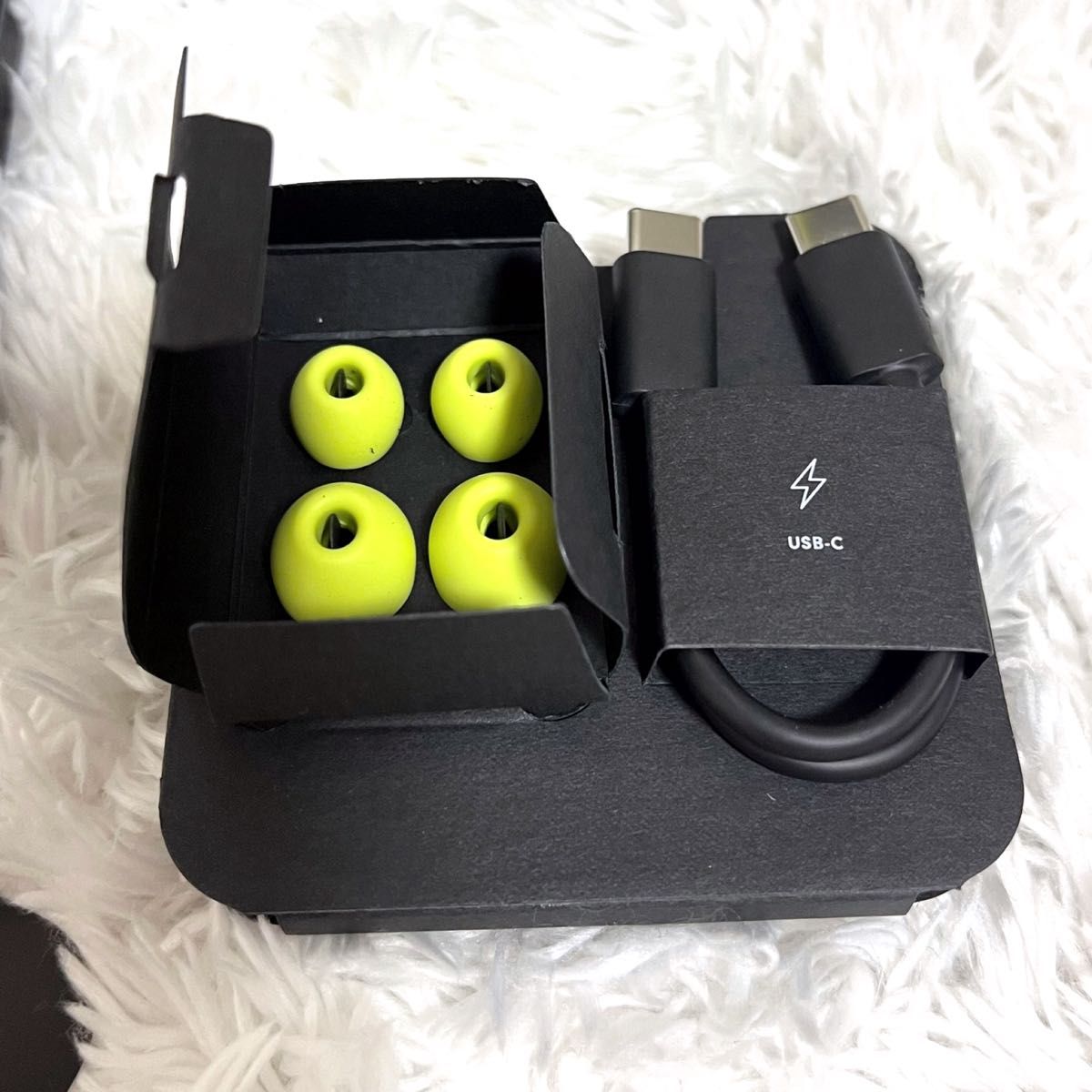 未使用級 希少 Beats Fit Pro ワイヤレスイヤホン ボルト 未使用級 希少 Beats Fit Pro ワイヤレスイヤホン ボルト