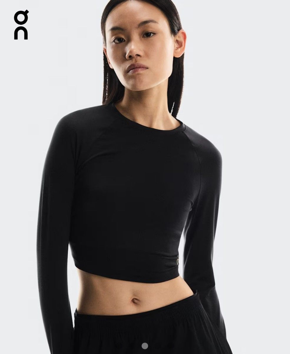未使用【On】Studio Long-T Crop(XS)レディース